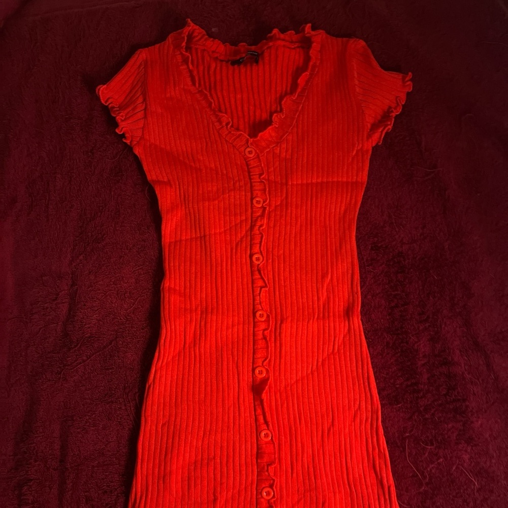 Red V-Neck Ribbed Dress - Picture 2 of 5